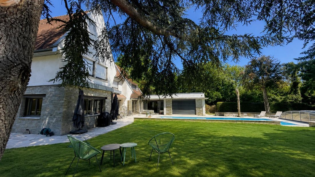 House in Nivolas-Vermelle, Auvergne-Rhône-Alpes, France 2 - 18010127