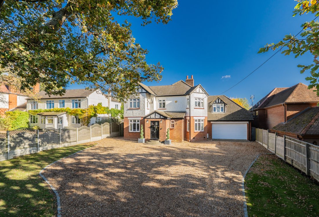 House in Aspley Guise, England 1 - 18697278