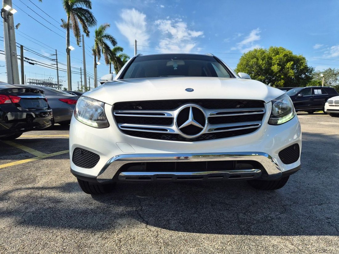Suv in West Palm Beach, FL, United States 3 - 18699660