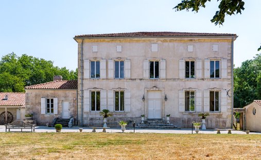 House in Arrondissement of Rochefort, Nouvelle-Aquitaine, France 1