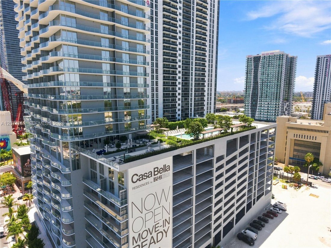 Condo in Miami, Florida, United States 1 - 18696313