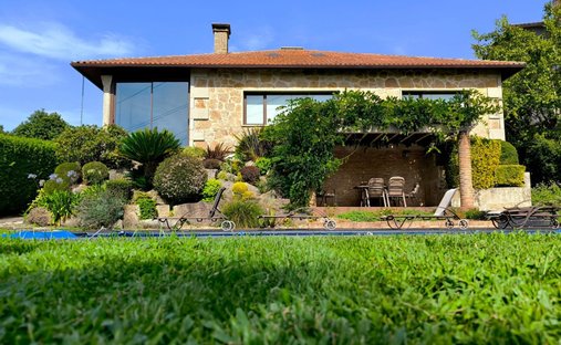 Villa in Cabral, Vigo, Spain 1