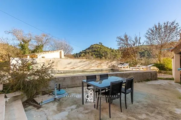 House in Saint-Zacharie, Provence-Alpes-Côte d'Azur, France 3 - 16964323