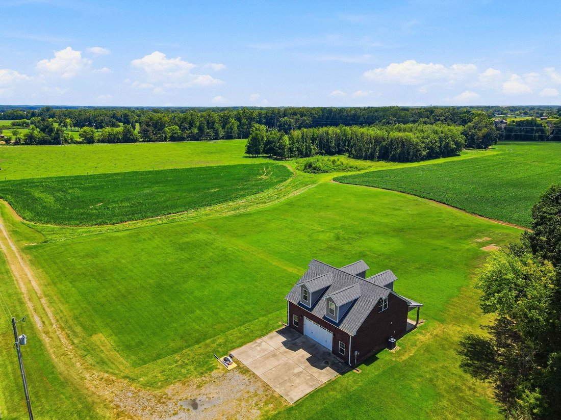 House in Portland, Tennessee, United States 1 - 18698674