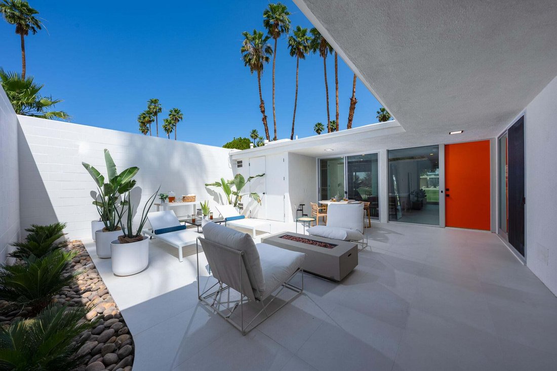 Condo in Palm Springs, California, United States 5 - 18696721