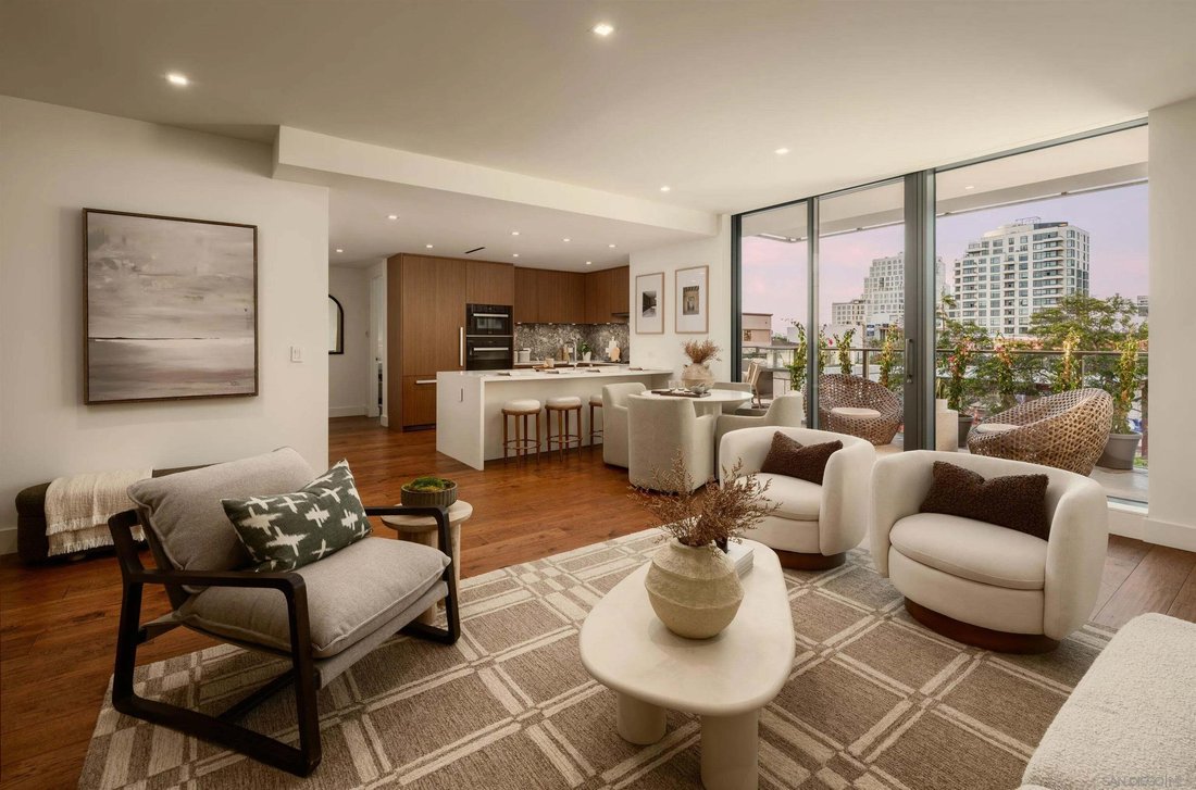 Condo in San Diego, California, United States 1 - 18698195