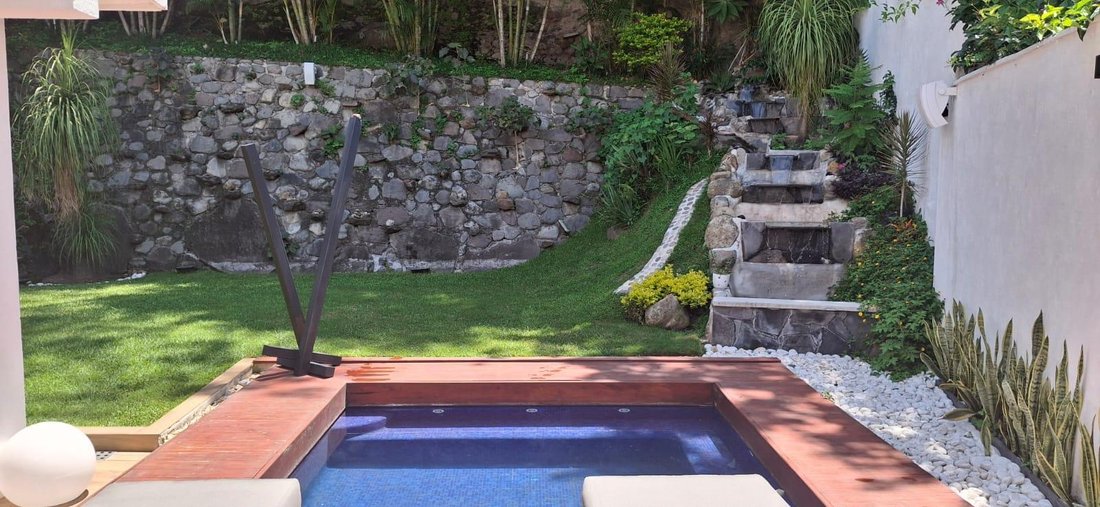 House in Cuernavaca, Morelos, Mexico 3 - 18696632