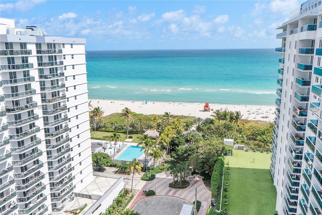 Condo in Miami Beach, Florida, United States 4 - 18696299