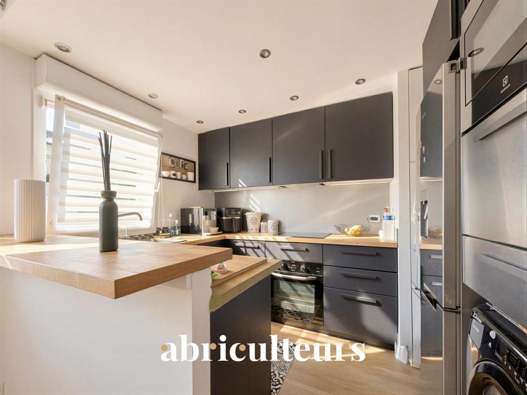Apartment in Plaisance, La Garenne-Colombes, France 5 - 18696812
