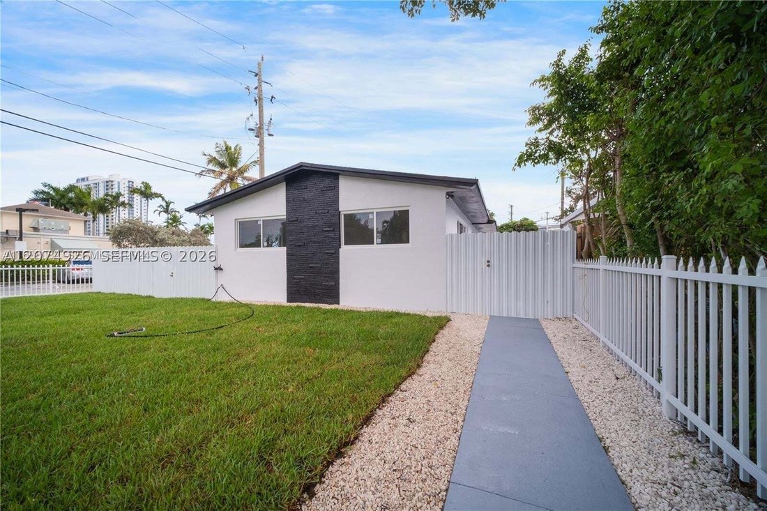 House in Golden Beach, Florida, United States 2 - 18697348