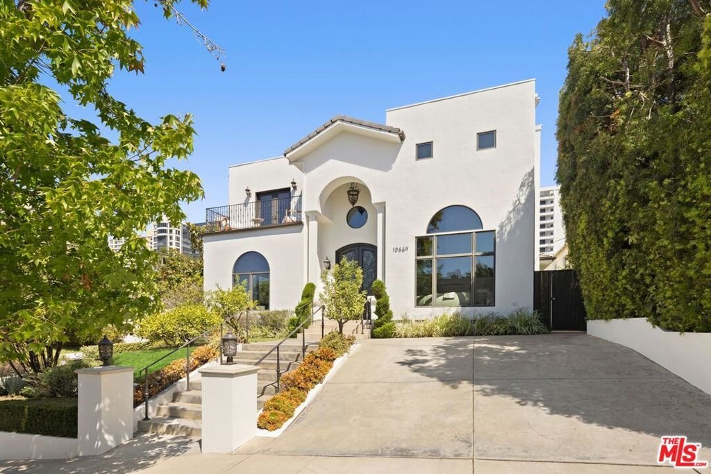 House in Los Angeles, California, United States 1 - 18697043