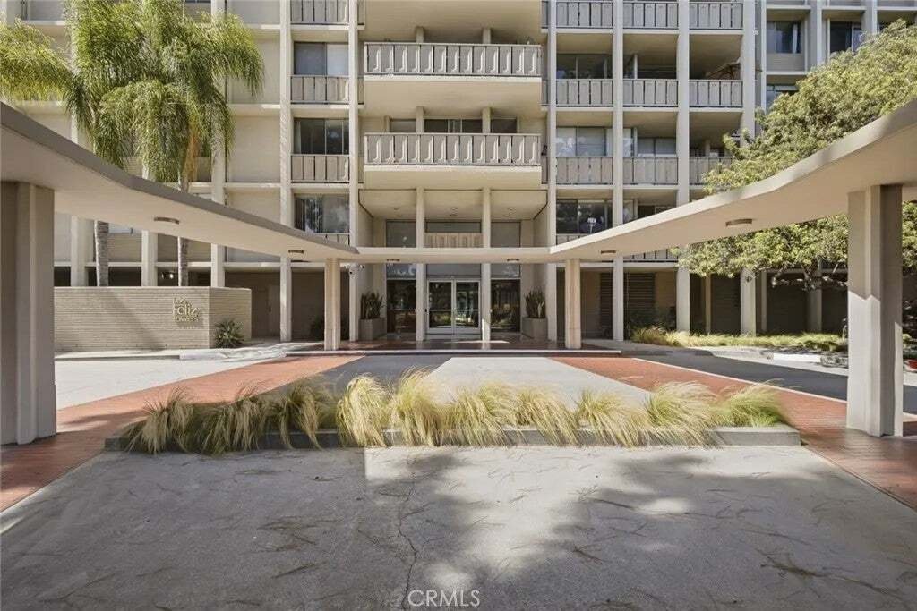 Condo in Los Angeles, California, United States 5 - 18698204