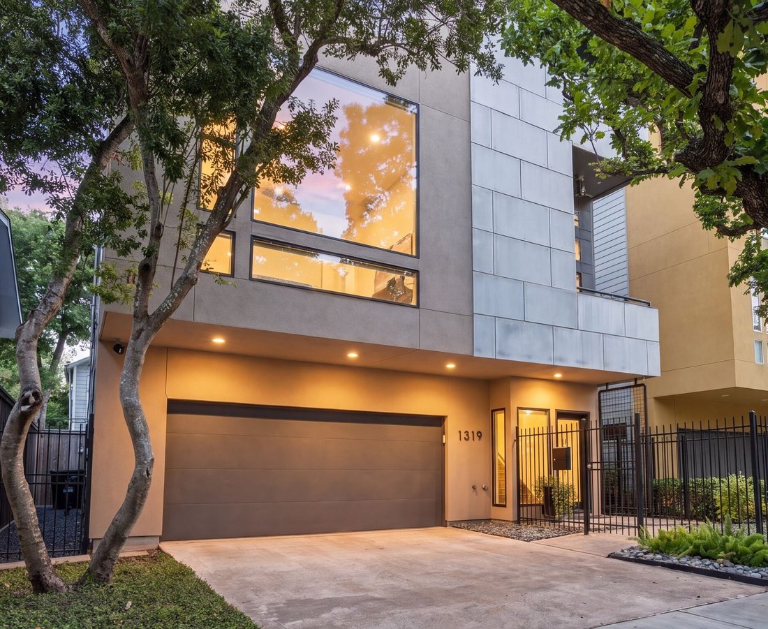 House in Houston, Texas, United States 1 - 18696375