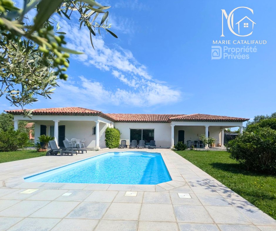 Villa in Partie Nord-Ferrieres-Cadenades-Rouviere, Le Muy, France 2 - 18696420