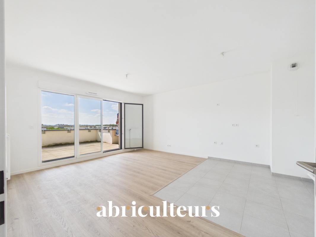 Apartment in Plateau-Grèves-Europe-Gare du Stade-Fossés Jean, Colombes, France 4 - 18696824