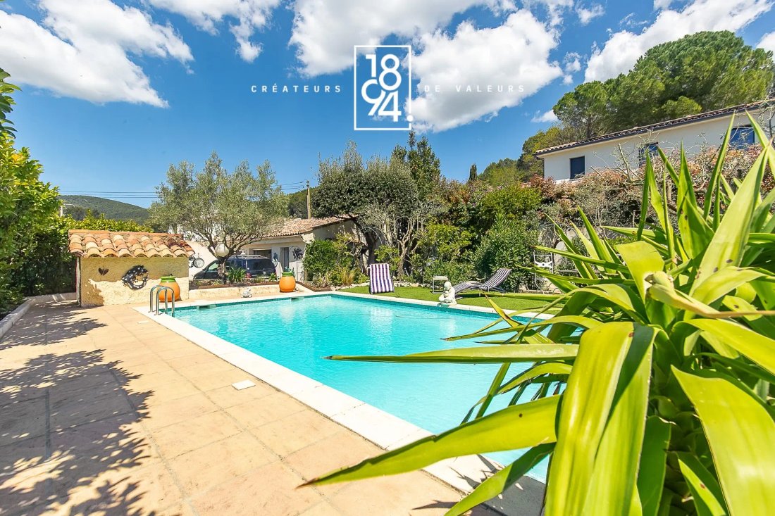 House in Saint-Zacharie, Provence-Alpes-Côte d'Azur, France 3 - 17865565