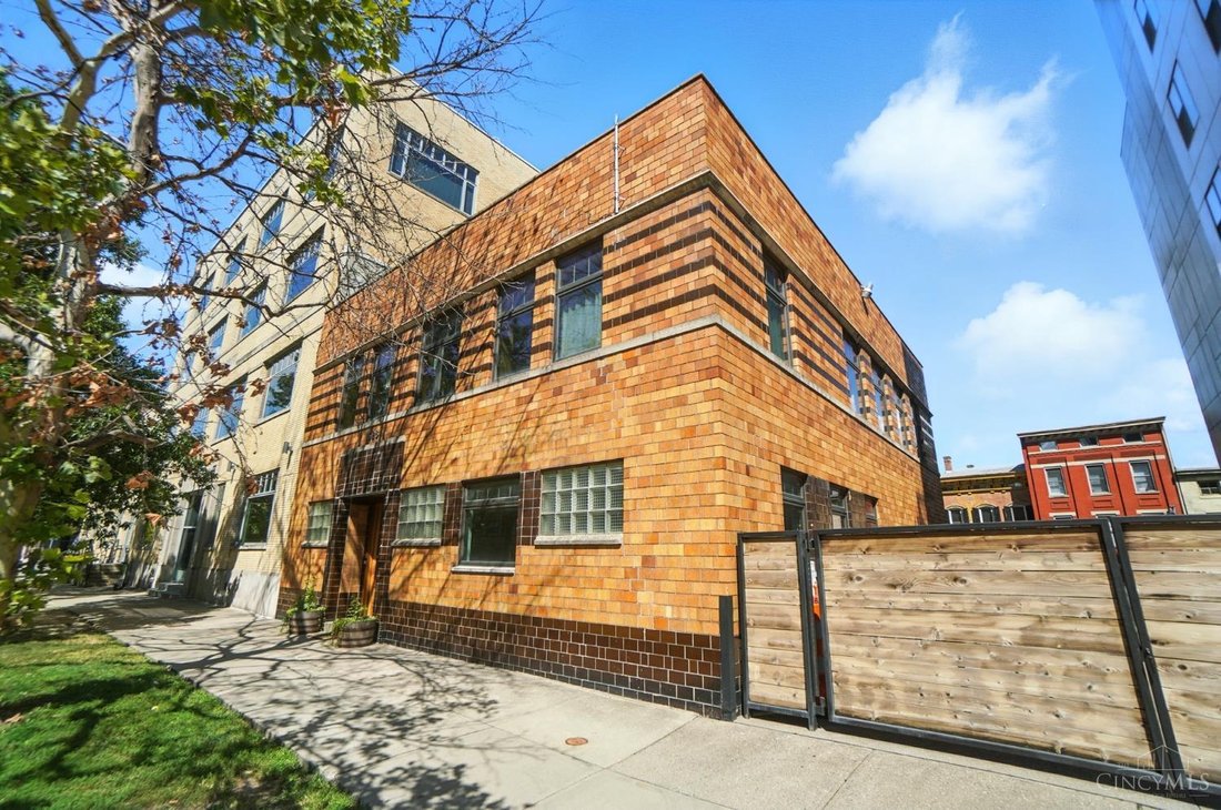 House in Cincinnati, Ohio, United States 2 - 18696874