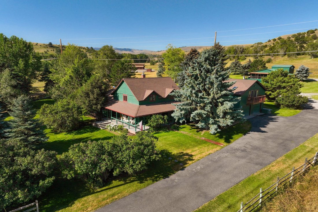 House in Gallatin Gateway, Montana, United States 2 - 18696515