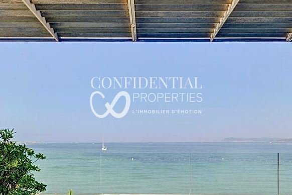 Villa in Six-Fours-les-Plages, Provence-Alpes-Côte d'Azur, France 1 - 16054188