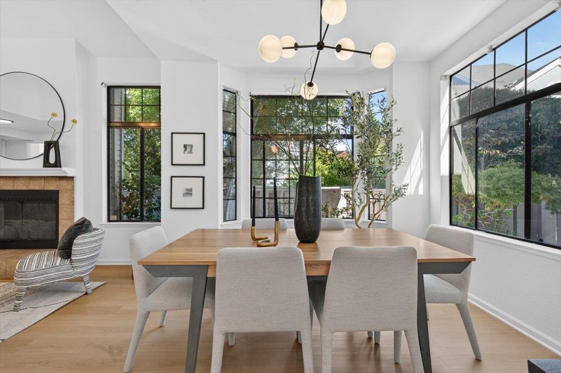 Townhouse in Mountain View, California, United States 5 - 18697918