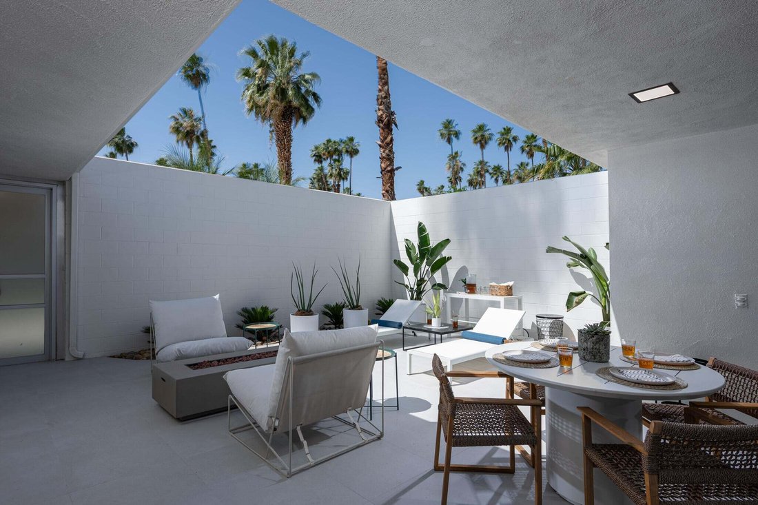 Condo in Palm Springs, California, United States 4 - 18696721