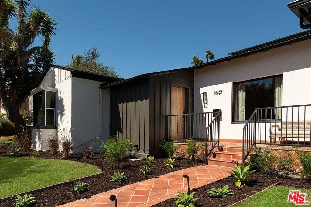 House in Los Angeles, California, United States 3 - 18697037