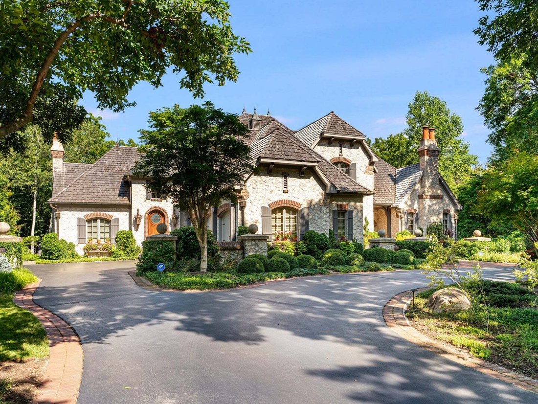 House in St. Charles, Illinois, United States 3 - 18697672