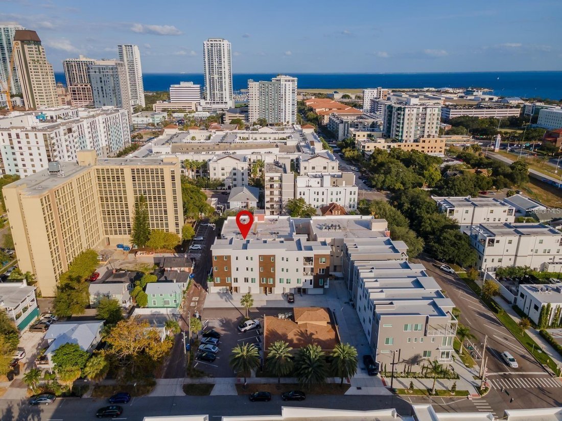 Townhouse in St. Petersburg, Florida, United States 1 - 18697561