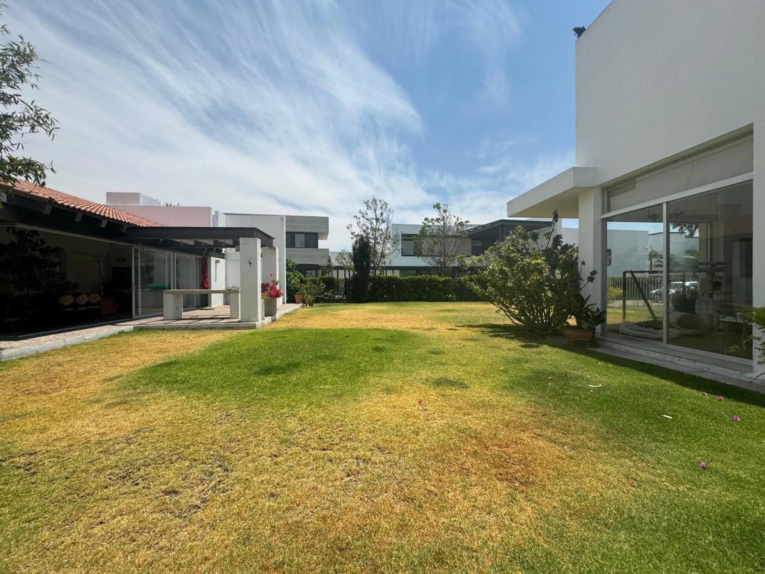 Condo in El Campanario, Querétaro, Mexico 1 - 18696605