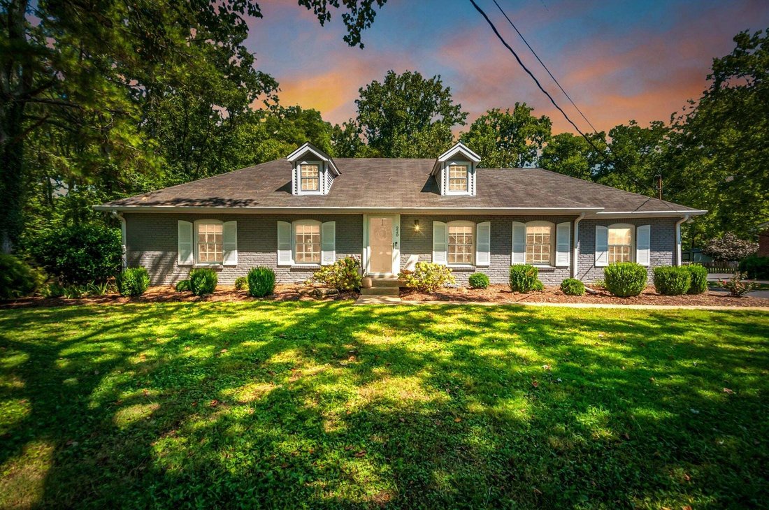 House in Franklin, Tennessee, United States 2 - 18698669