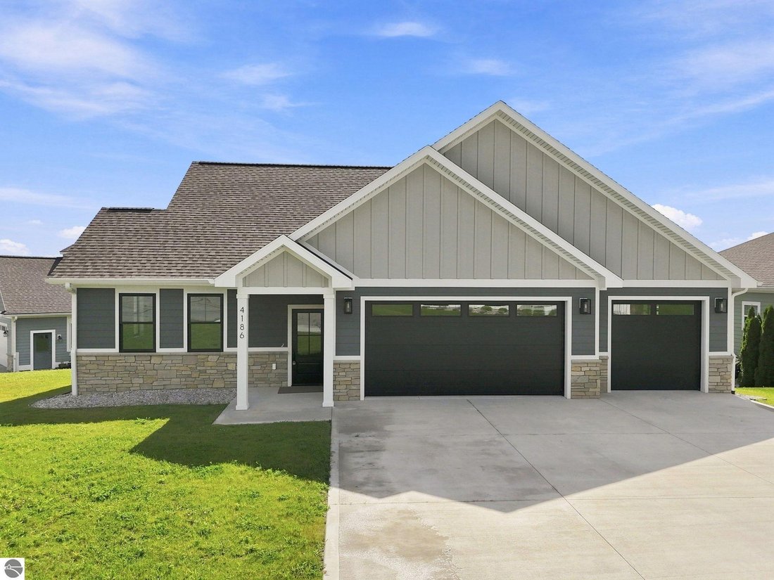 House in Garfield Township, Michigan, United States 3 - 18696574