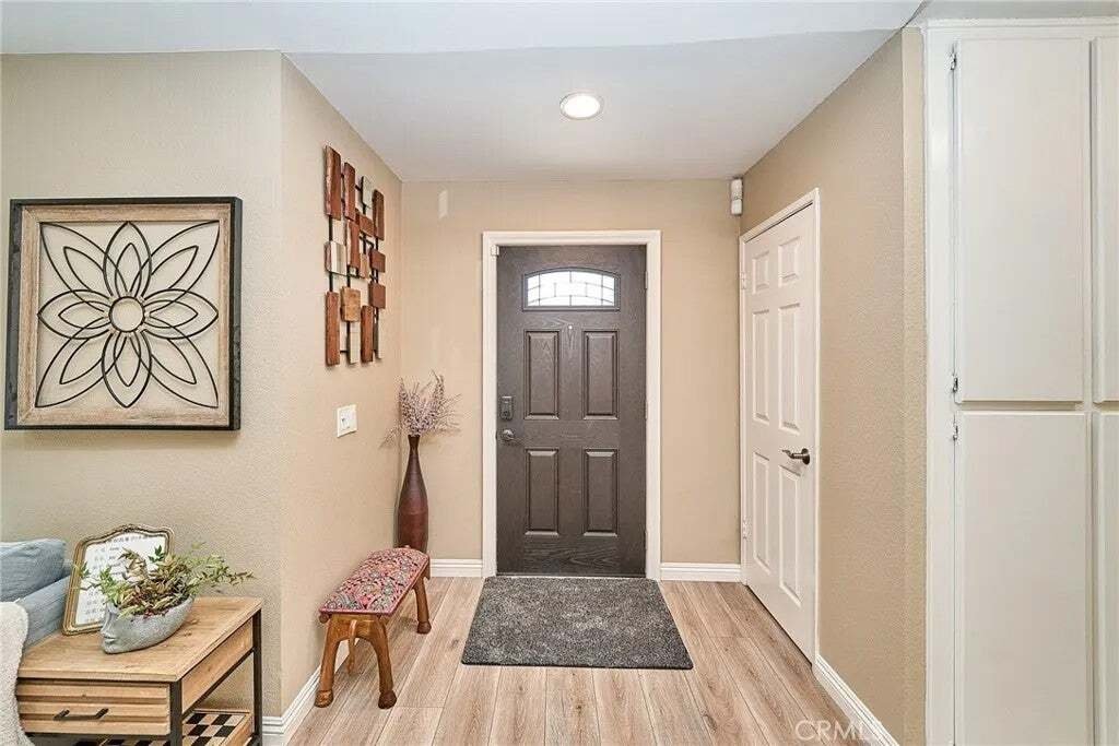 Condo in Irvine, California, United States 5 - 18698332