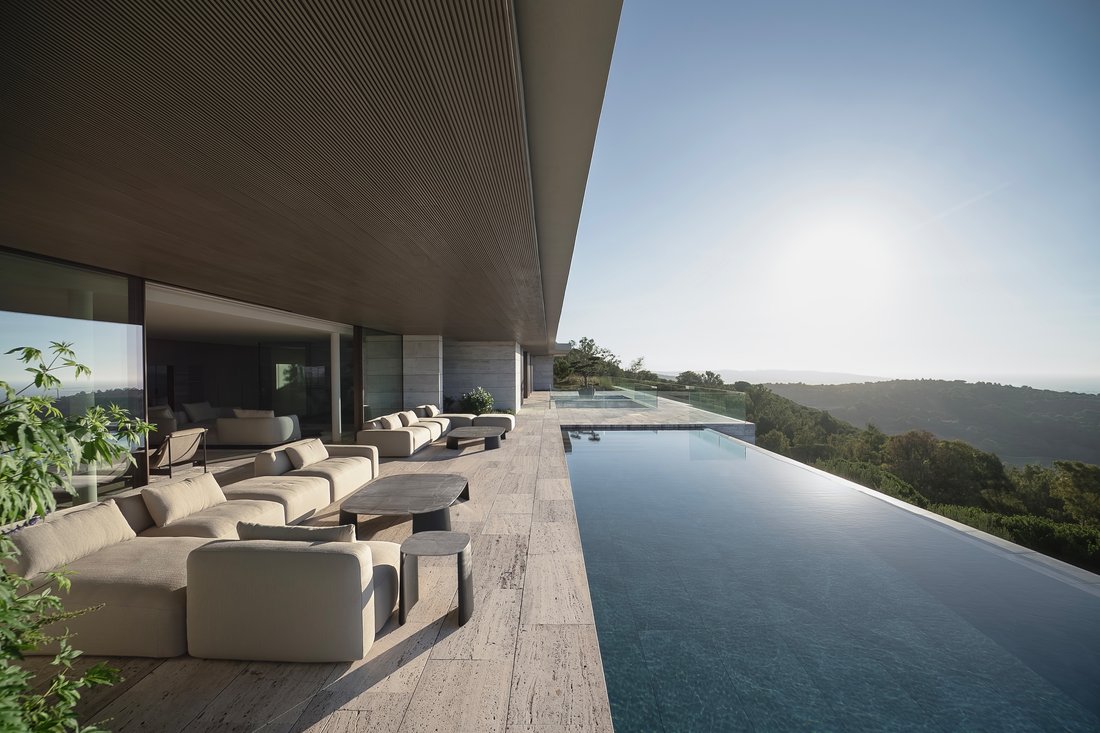 Villa in Sotogrande, San Roque, Andalusia 2 - 14821443