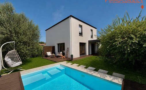 Maison à Nord Ouest, Sautron, France 1