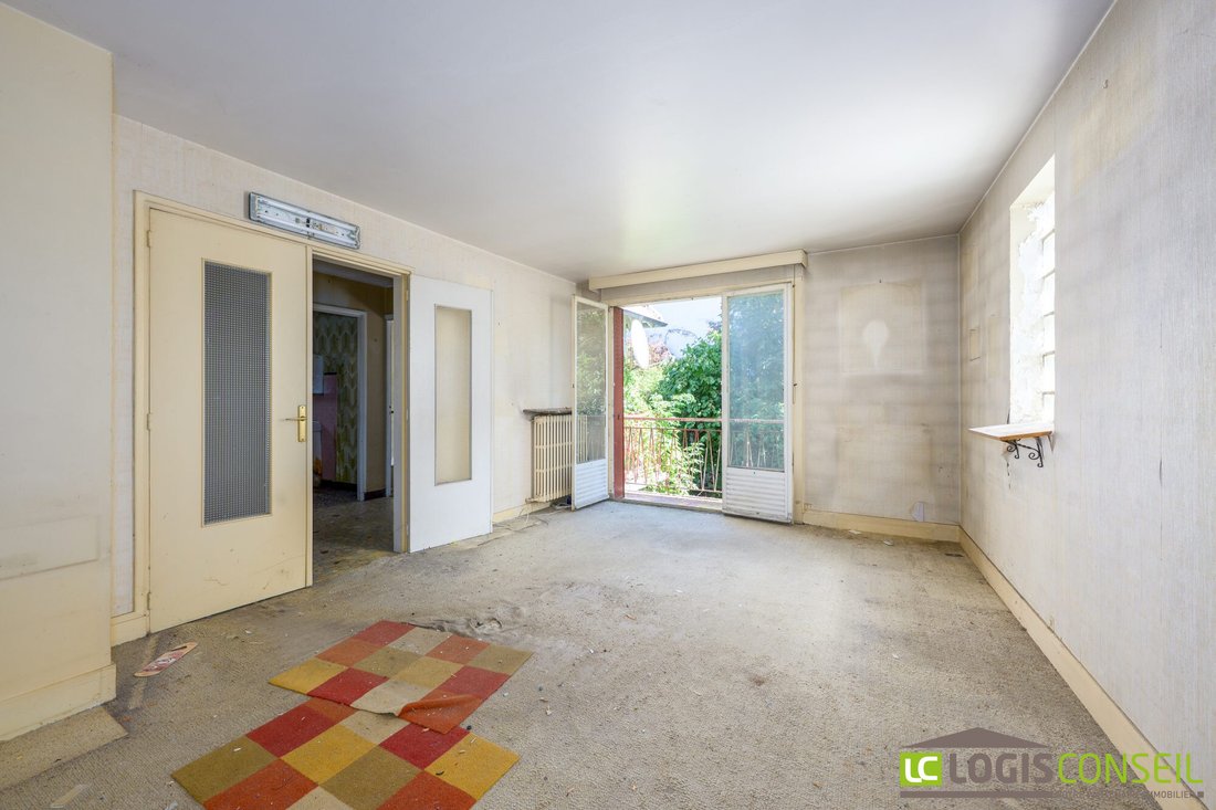 House in La Faiencerie-Le Clos Saint Cyr, Bourg-la-Reine, France 3 - 18700313