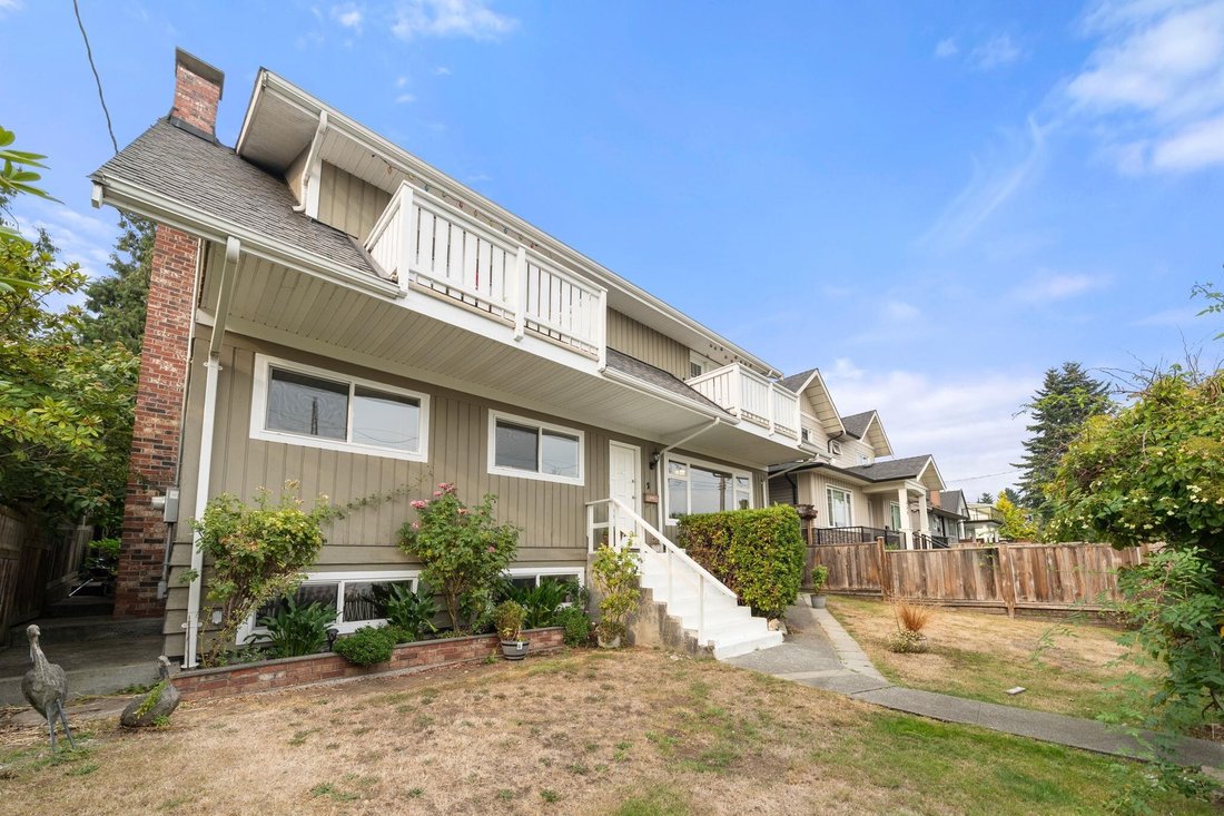 House in North Vancouver, British Columbia, Canada 1 - 18700347