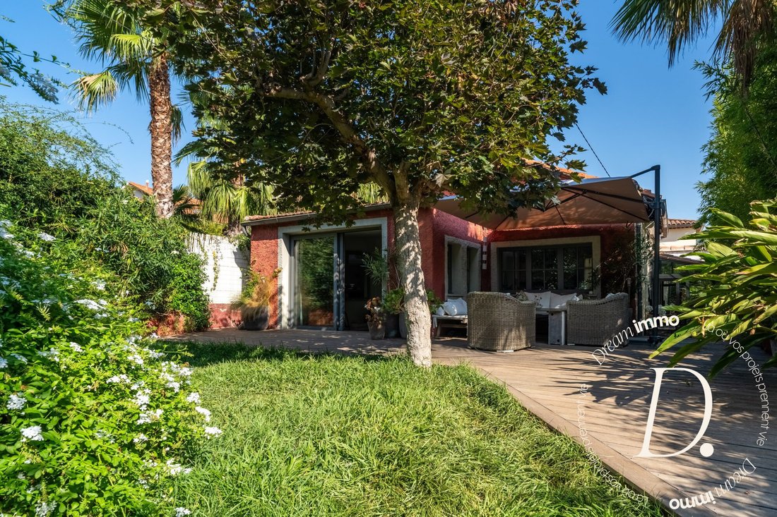 Villa in Aguillon, Toulon, France 2 - 18700317