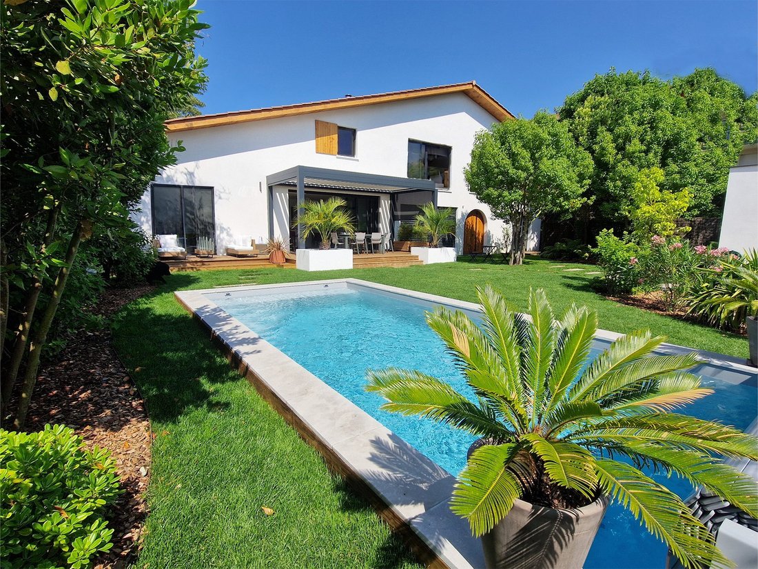House in Anglet, Nouvelle-Aquitaine, France 2 - 18700292