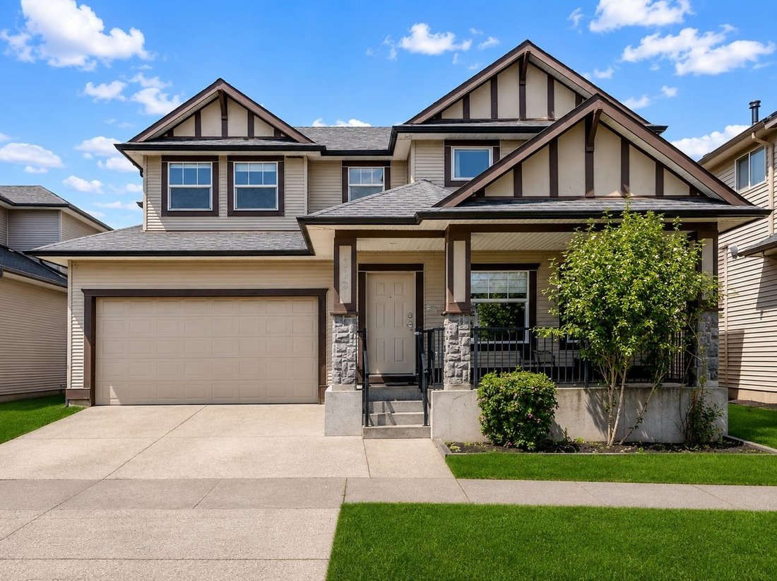 House in Surrey, British Columbia, Canada 1 - 18700372