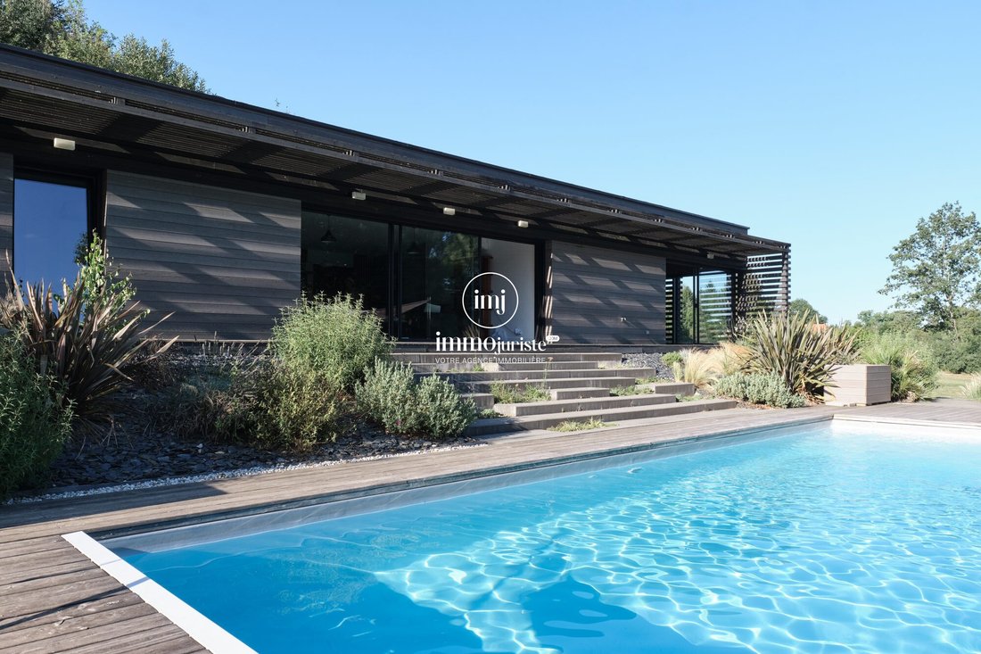 House in Nord, Saint-Yrieix-la-Perche, France 1 - 18700384