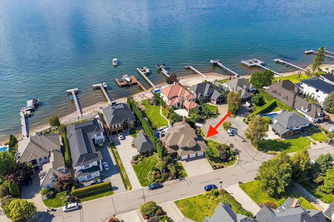 House in Kelowna, British Columbia, Canada 2 - 18700385