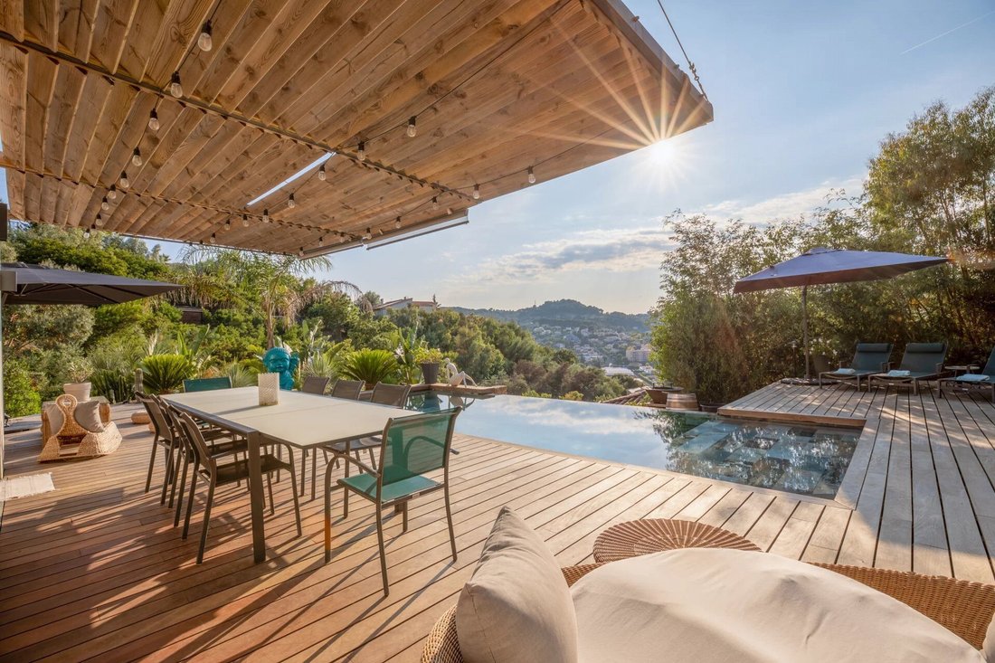 Villa in Centre, Vallauris, France 5 - 17656946