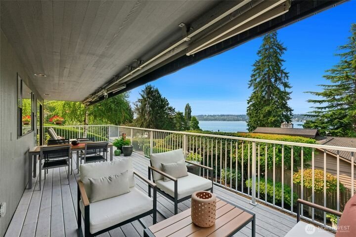 Casa a Kirkland, Washington, Stati Uniti 2 - 18700466