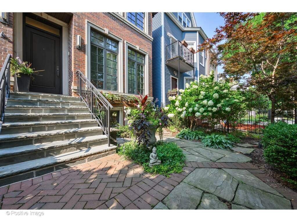House in Chicago, Illinois, United States 2 - 18700264