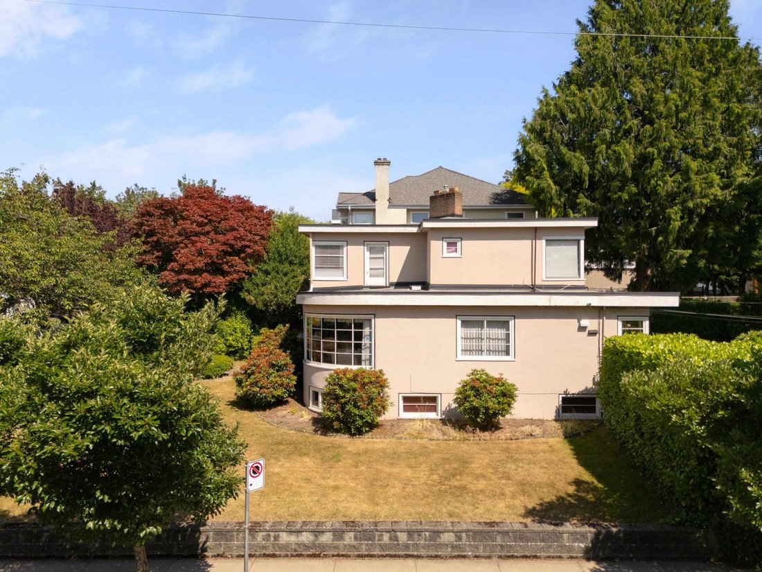Land in Vancouver, British Columbia, Canada 2 - 18700374