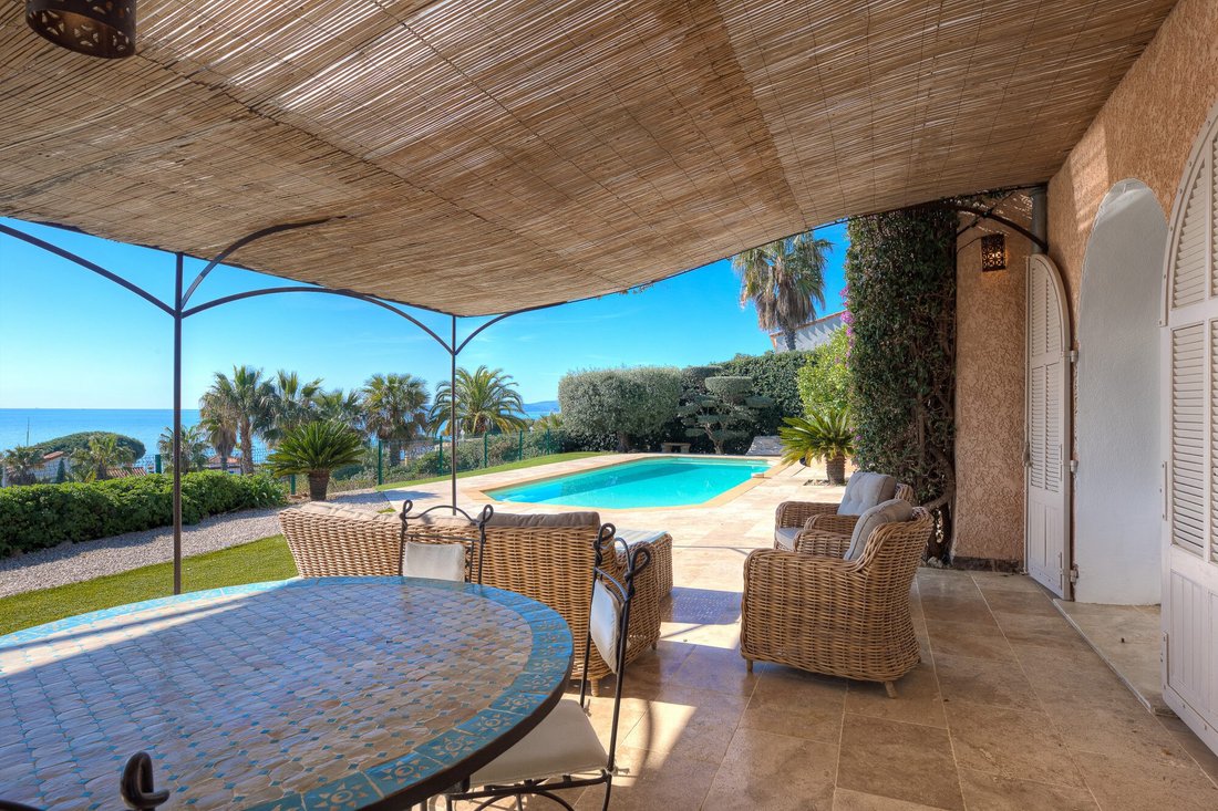 Villa in Les Issambres, Roquebrune-sur-Argens, France 3 - 18700419