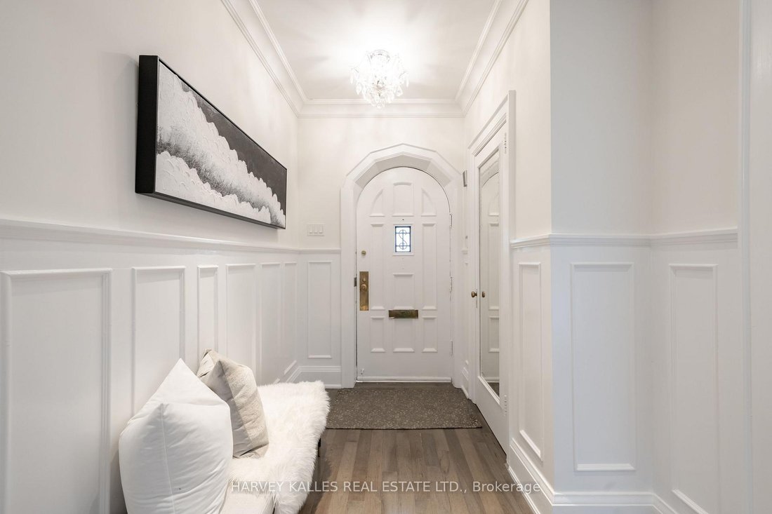 House in Toronto, Ontario, Canada 5 - 18699956