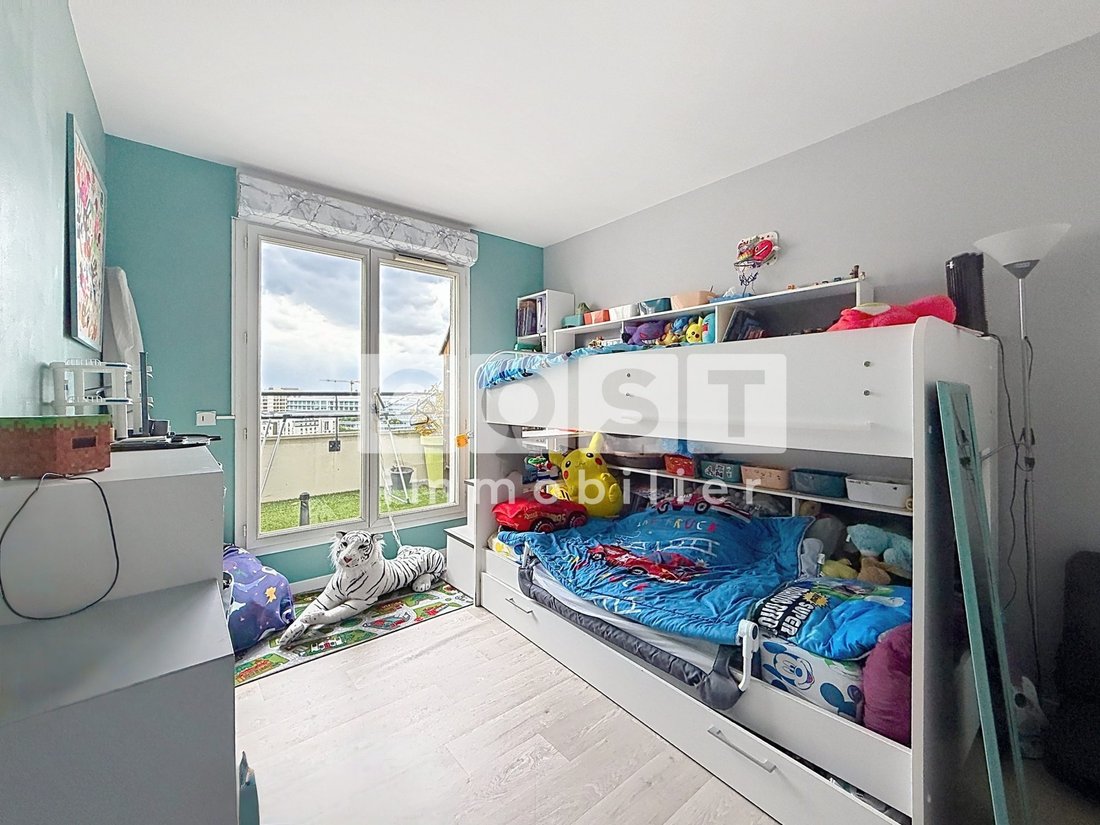 Apartment in Hôtel de Ville, Courbevoie, France 5 - 18700305