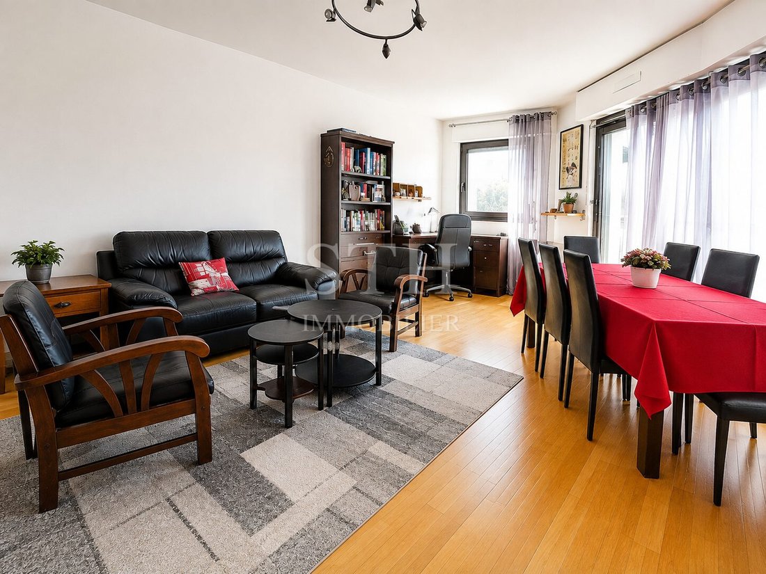 Apartment in Violet Commerce, Paris 15e Arrondissement, Paris 2 - 18700327