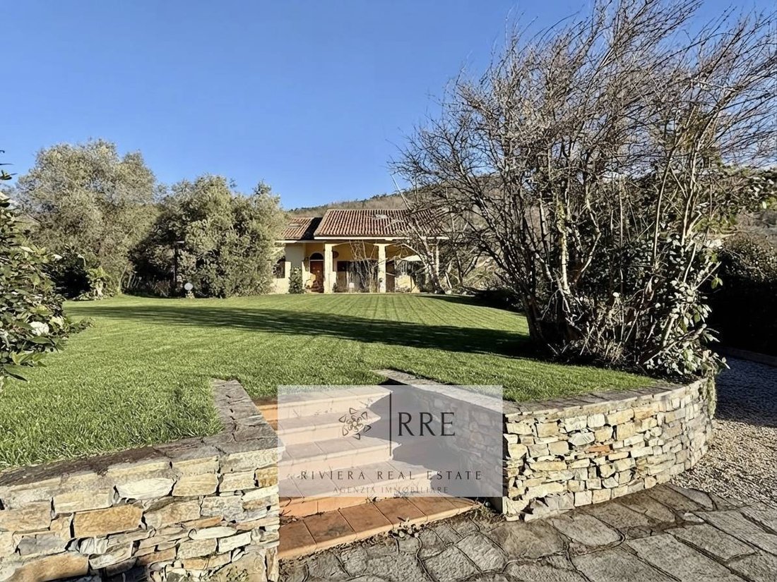 Villa in Garlenda, Liguria, Italy 5 - 18699914
